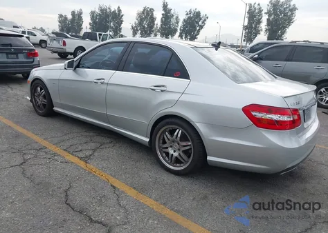 2012 Mercedes-Benz E 350 из США, поврежденный, VIN WDDHF5KB8CA648512